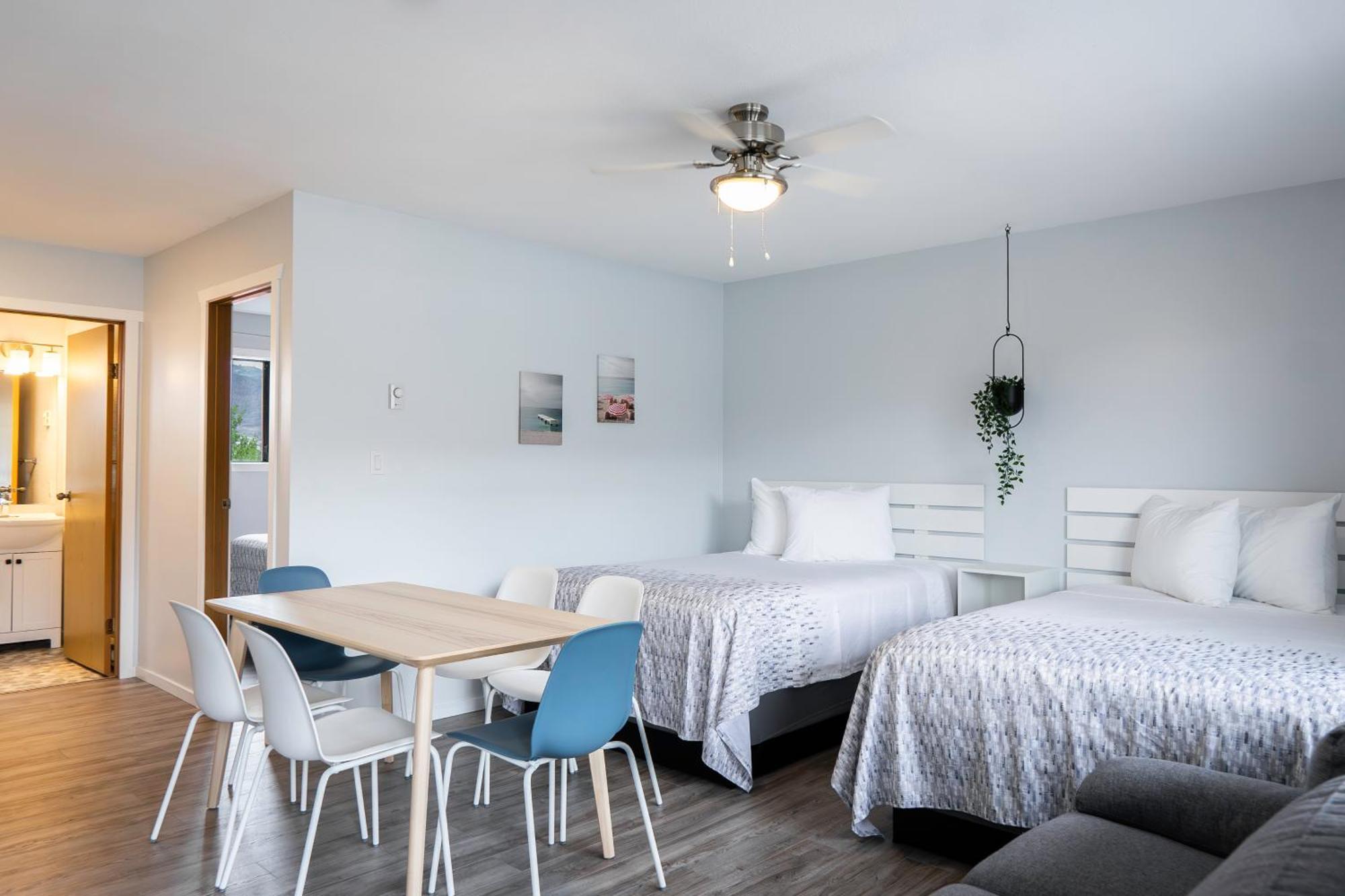 אוסויוס Poplars Motel On The Lake מראה חיצוני תמונה